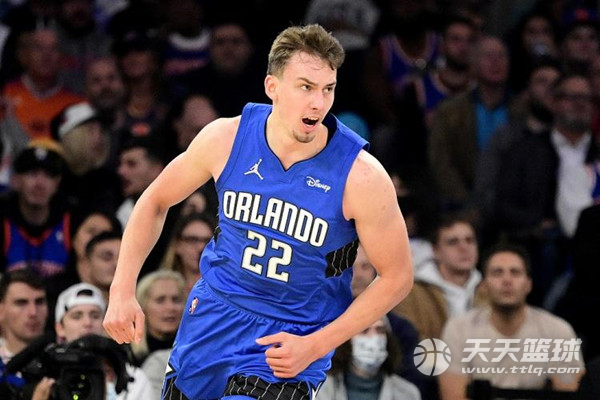 不少蓝军球 不少蓝军球